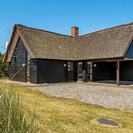Three-bedroom In Dom wakacyjny Blåvand
